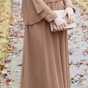 Layered Chiffon Abaya with Matching Hijab – Modest & Stylish