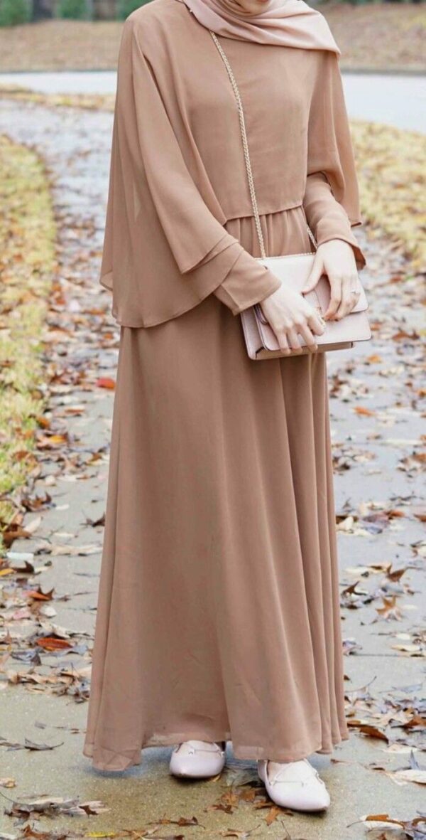 Layered Chiffon Abaya with Matching Hijab – Modest & Stylish